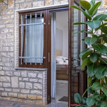 Апартаменты Studio Apartment Miranda