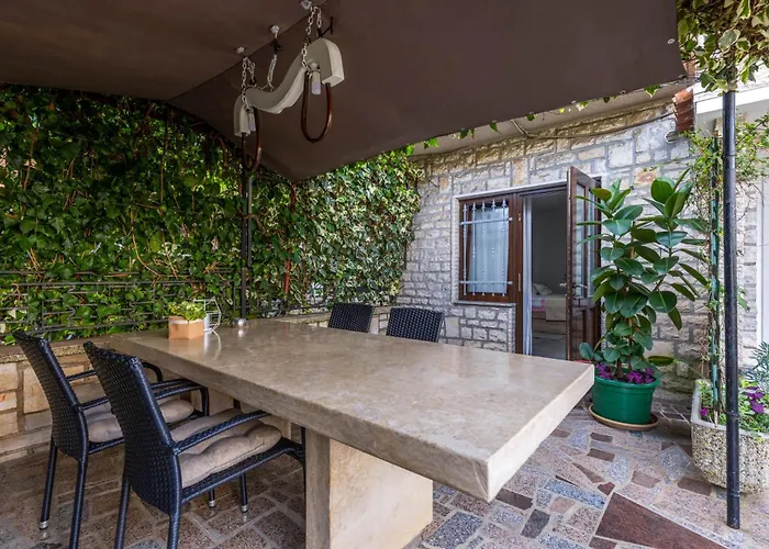 Studio Apartment Miranda